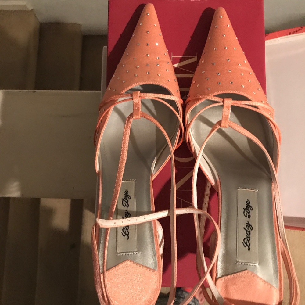 Women’s shoes